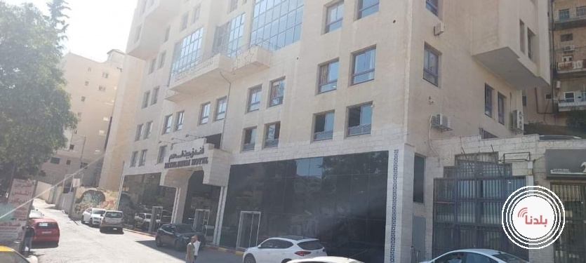 "السياحة" تغلق قاعة اجتماعات بفندق بعد وضع نزلاء نجمة داود" اليهودية و"الشمعدان" داخلها