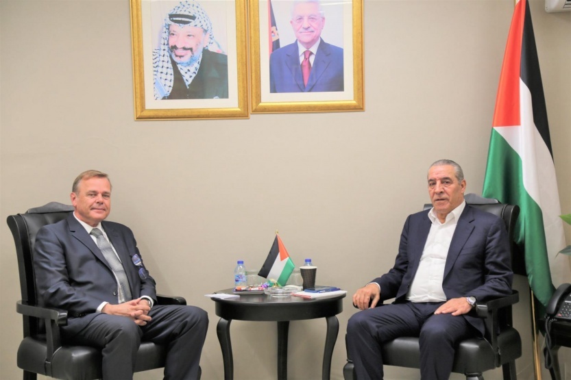 الشيخ يستقبل السفير الهولندي الجديد لدى دولة فلسطين
