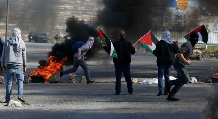 إصابة فتى برصاص الاحتلال خلال مواجهات شمال البيرة