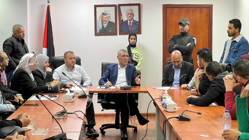 وكيل الهيئة العامة للشؤون المدنية يلتقي عددا من المواطنين 
