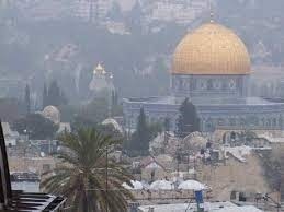 حالة الطقس: انخفاض على درجات الحرارة وأمطار متفرقة على معظم المناطق