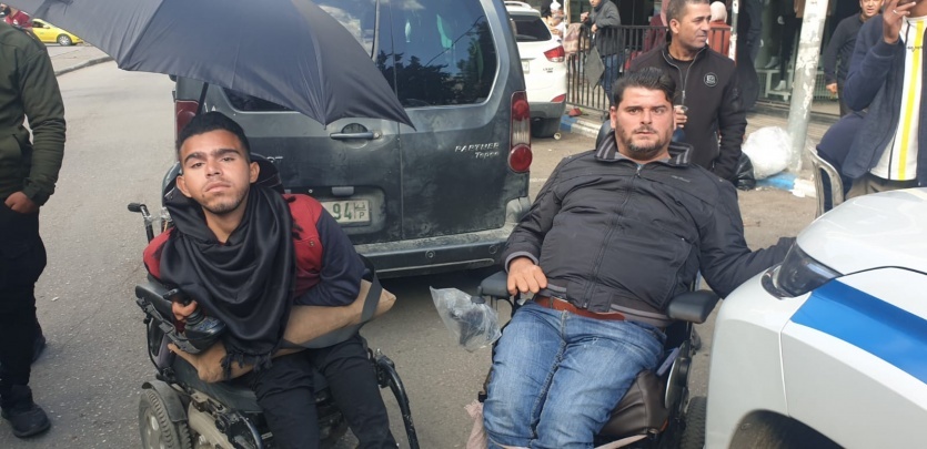 مصدر من المحافظة يرد .. اعتصام لذوي الاعاقة في الخليل