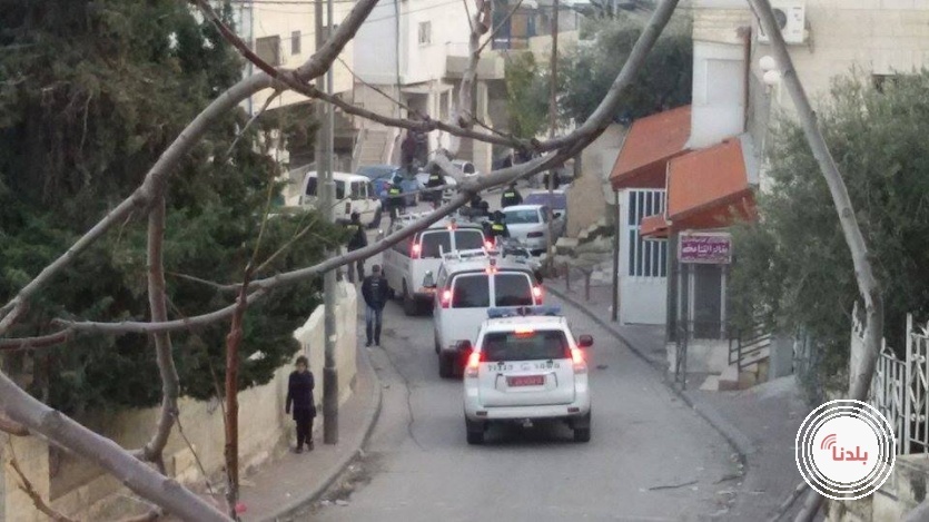 الاحتلال يقتحم بلدة الطور ويصور مبانٍ