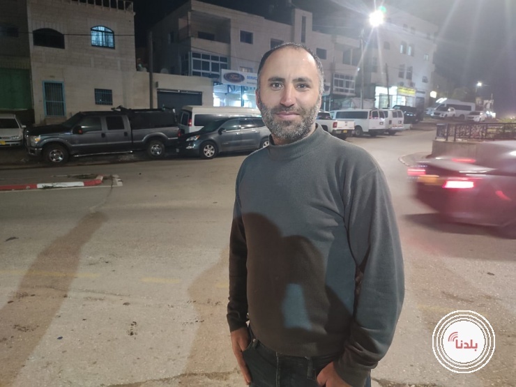 قوات الاحتلال تقتحم منزل الناشط عيسى عمرو بعد قرار محكمة عوفر الافراج عنه 