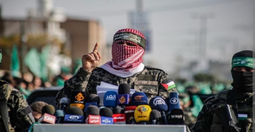 أبو عبيدة في حوار صحفي: قرار زيادة عدد الجنود الأسرى لدى القسام تحت التنفيذ "والاحتلال سيندم"