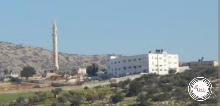 الاحتلال يصور منشآت ومنازل في قرية العقبة شرق طوباس