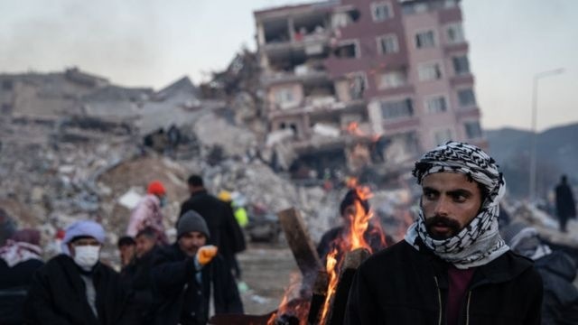اهالي الضفة يجمعون اكثر من 3 مليون شيكل لسوريا وتركيا