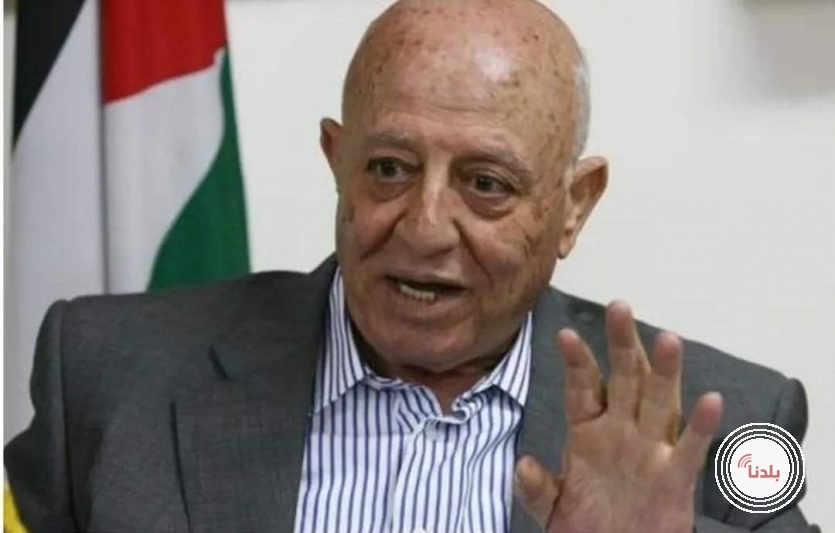 القيادة الفلسطينية تنعى القائد احمد قريع