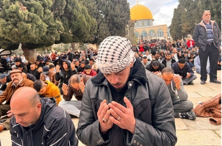 مساجد فلسطين تقيم صلاة الغائب على أرواح الشهداء