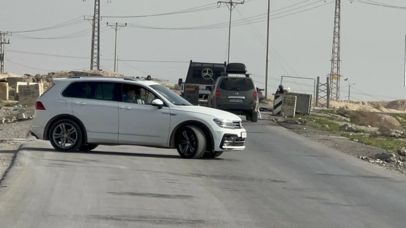 الاحتلال يغلق مدخلي مدينة أريحا