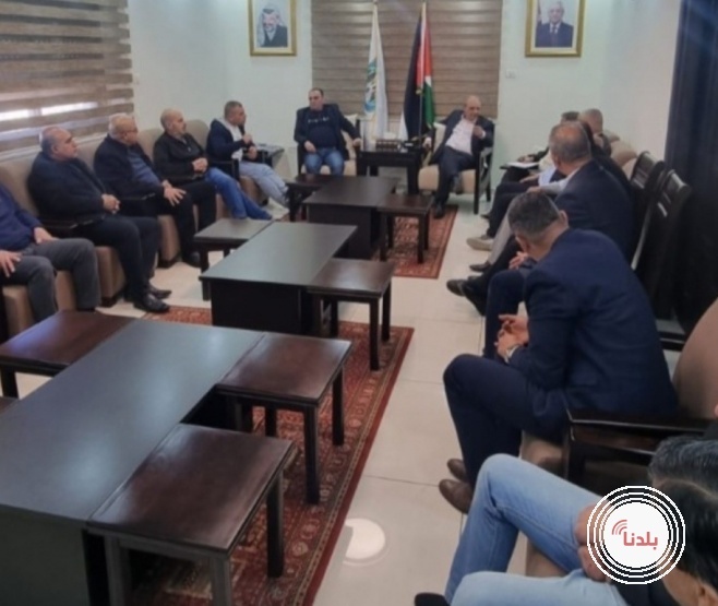 بدعوة من اللواء فرج.. اللجان الشعبية لمخيمات اللاجئين في الضفة تعقد اجتماعا 