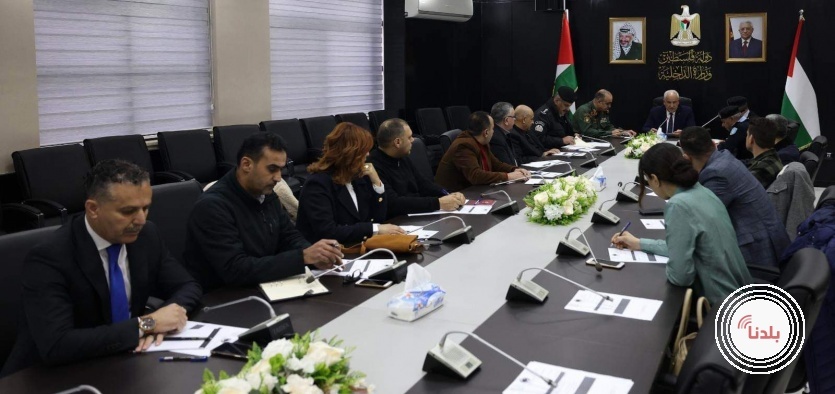 وزير الداخلية يترأس اجتماع المجلس الأعلى للدفاع المدني