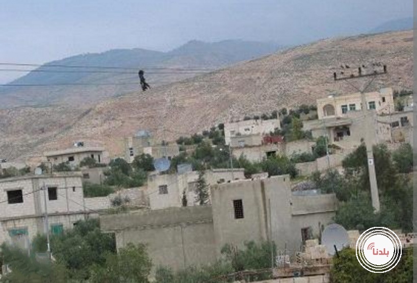 الاحتلال يخطر بهدم منشآت سكنية في الأغوار الشمالية