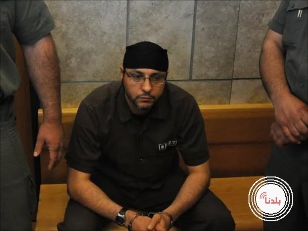 "معنويّات بتفلق الصخر" .. الأسير عبد الله البرغوثي فقد 43 كيلو من وزنه ويده اليمنى كسرت