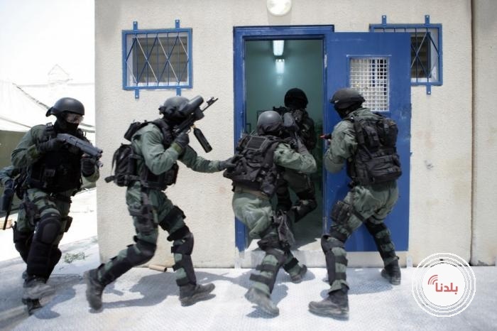 الأسيرات تعرضن للقمع في سجن الدامون 4 مرات خلال الشهر الجاري