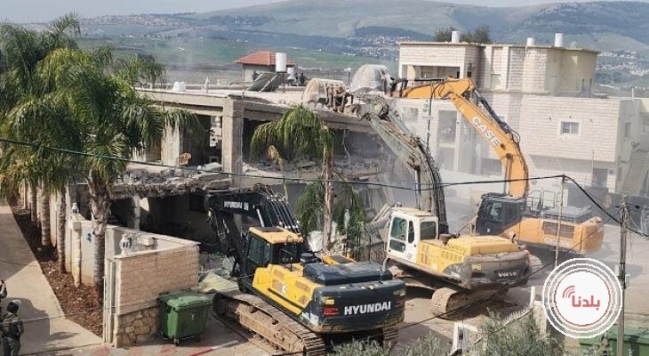 الاحتلال يهدم "فيلاتين" شرق أريحا ويخطر بهدم ثالثة