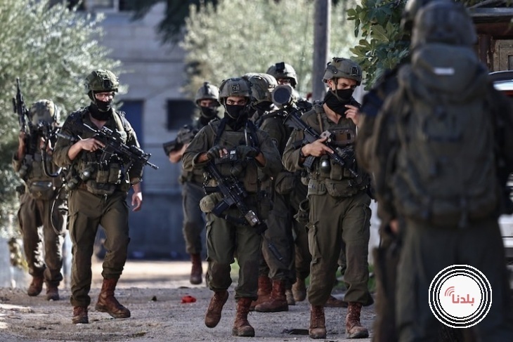 الاحتلال يعتقل ويحقق ميدانيا مع 80 مواطنا على الأقل من الضفة والقدس