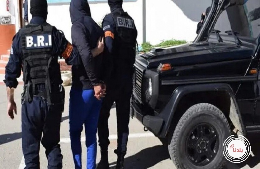 الجزائر.. القبض على المشتبه فيهم بعد تداول فيديو الاعتداء على شخص وسرقة مجوهرات غرب البلاد
