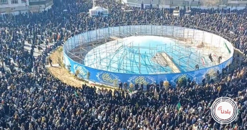 الرئيس الإيراني يتوعّد بالانتقام والآلاف يحتشدون مطالبين بالثأر لخامنئي