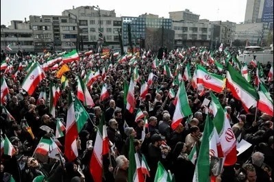 إيران: سنرد على الهجمات الإسرائيلية الأمريكية على الأحياء السكنية