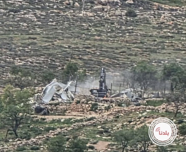 الاحتلال يهدم منزلا ويشرد عائلة في "خربة المراجم" جنوب نابلس