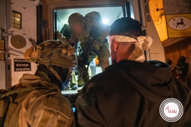 حملة مداهمات ليلية واسعة في الخليل واعتقال شابين
