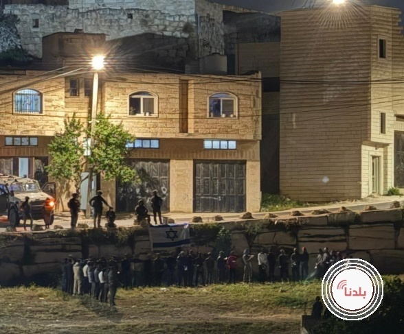 مداهمات واعتقالات في بيت أمر والظاهرية شمال وجنوب الخليل