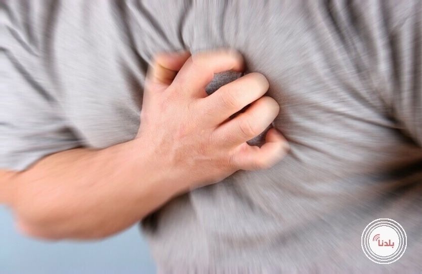 كيف تميّز ألم القلب الحقيقي؟.. طبيب يشرح العلامات الخطيرة وخطوات الإسعاف