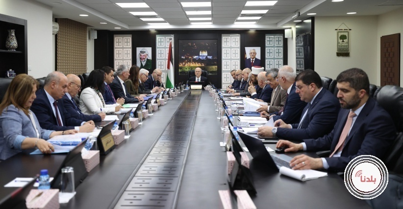 الحكومة: قرارات طارئة لمواجهة الأزمة المالية واعتماد دوام جزئي للموظفين