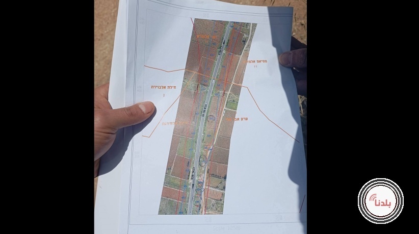 جرافات الاحتلال تلتهم مئات الدونمات الزراعية شرق الخليل