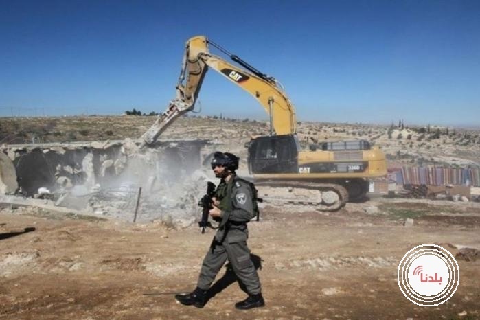الاحتلال يهدم 7 شقق سكنية في محيط مخيم قلنديا شمال القدس